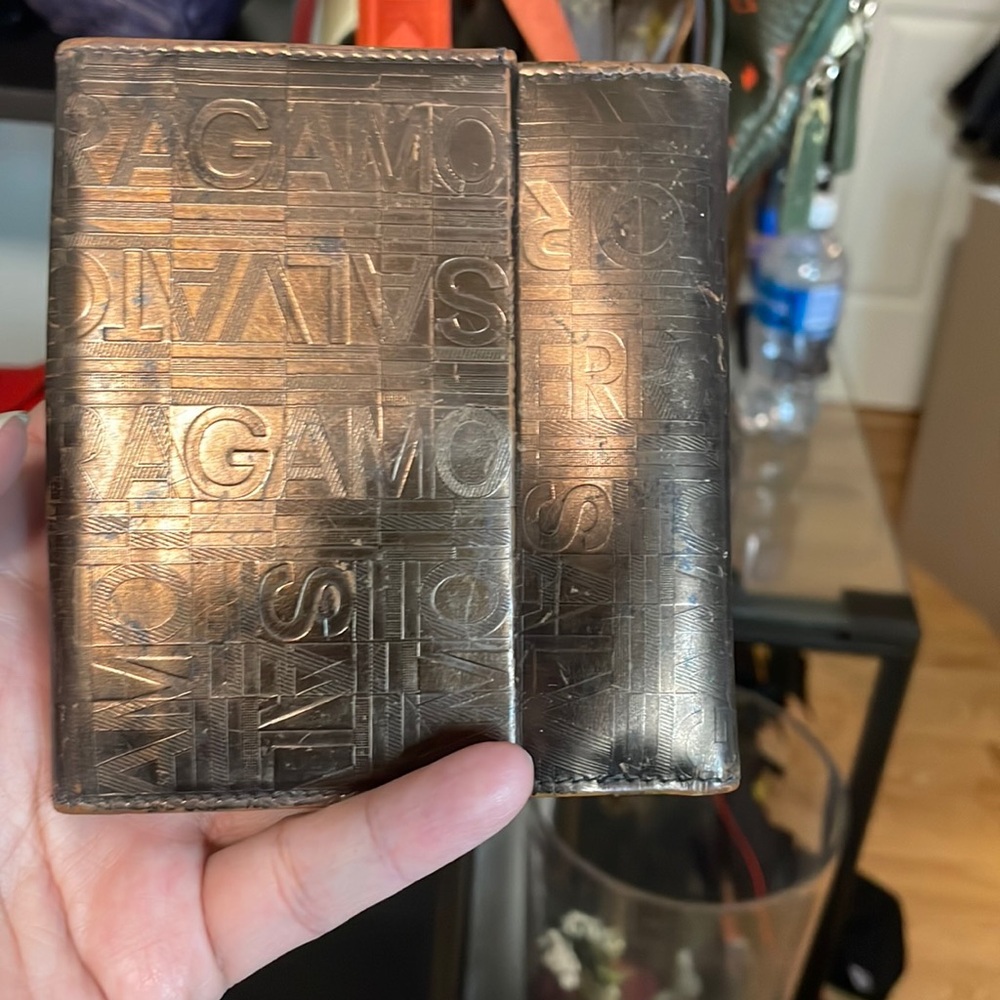 Short Wallet